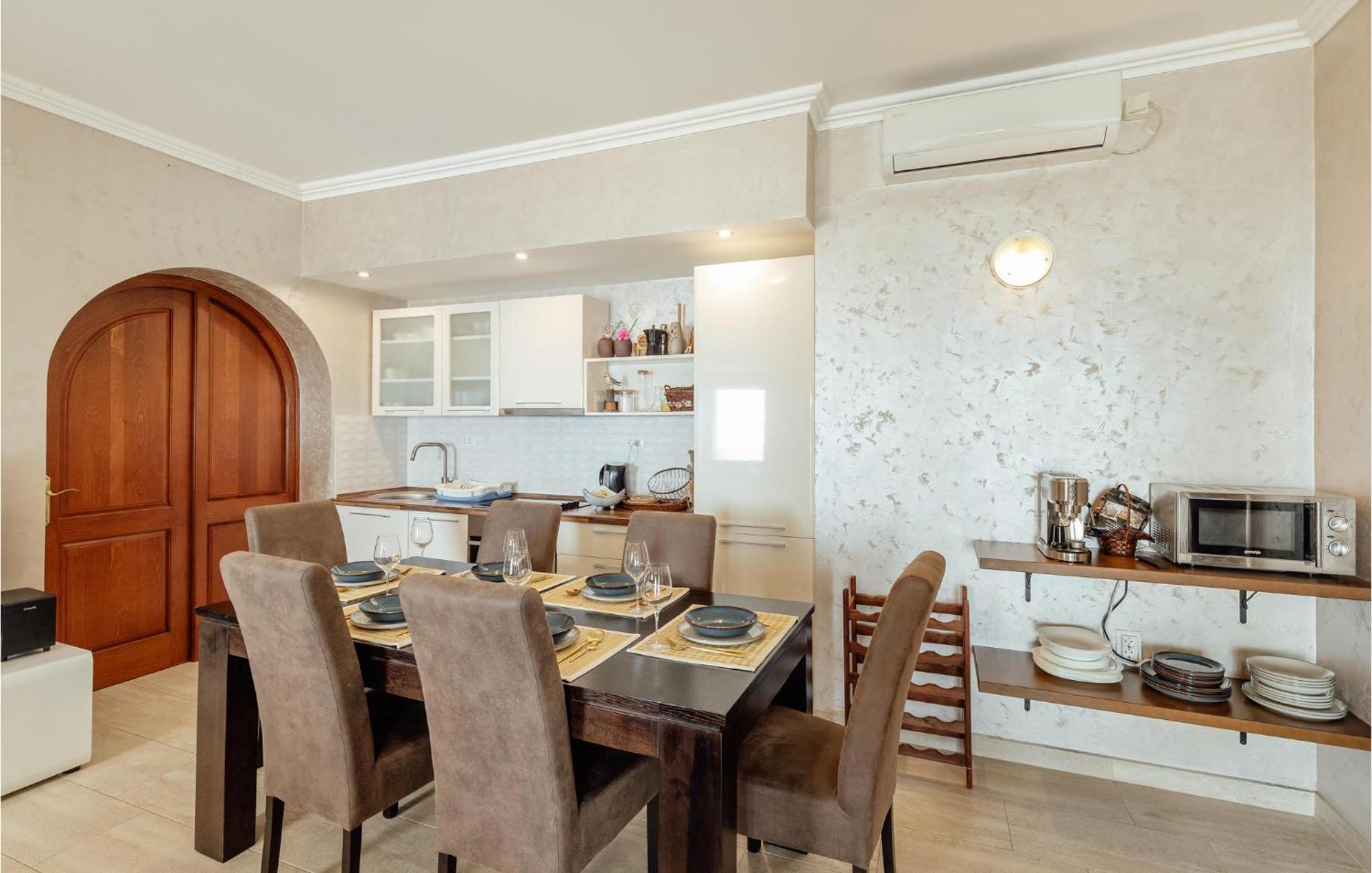 Amazing Home In Herceg Novi With House Sea View Ngoại thất bức ảnh